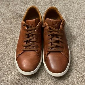 Coke Haan shoes sneakers in very good condition